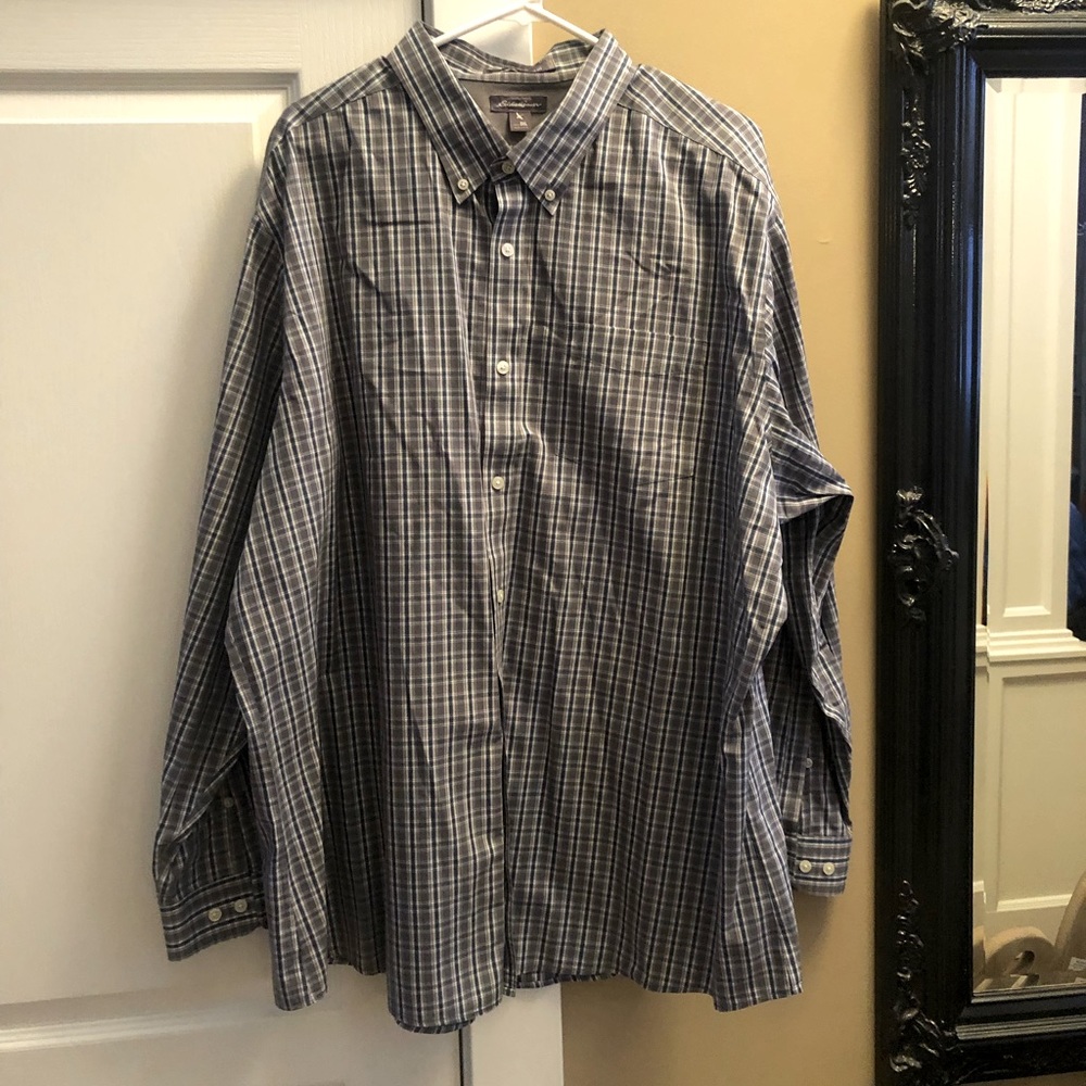 Mens Button down shirt EUC-Gray Plaid